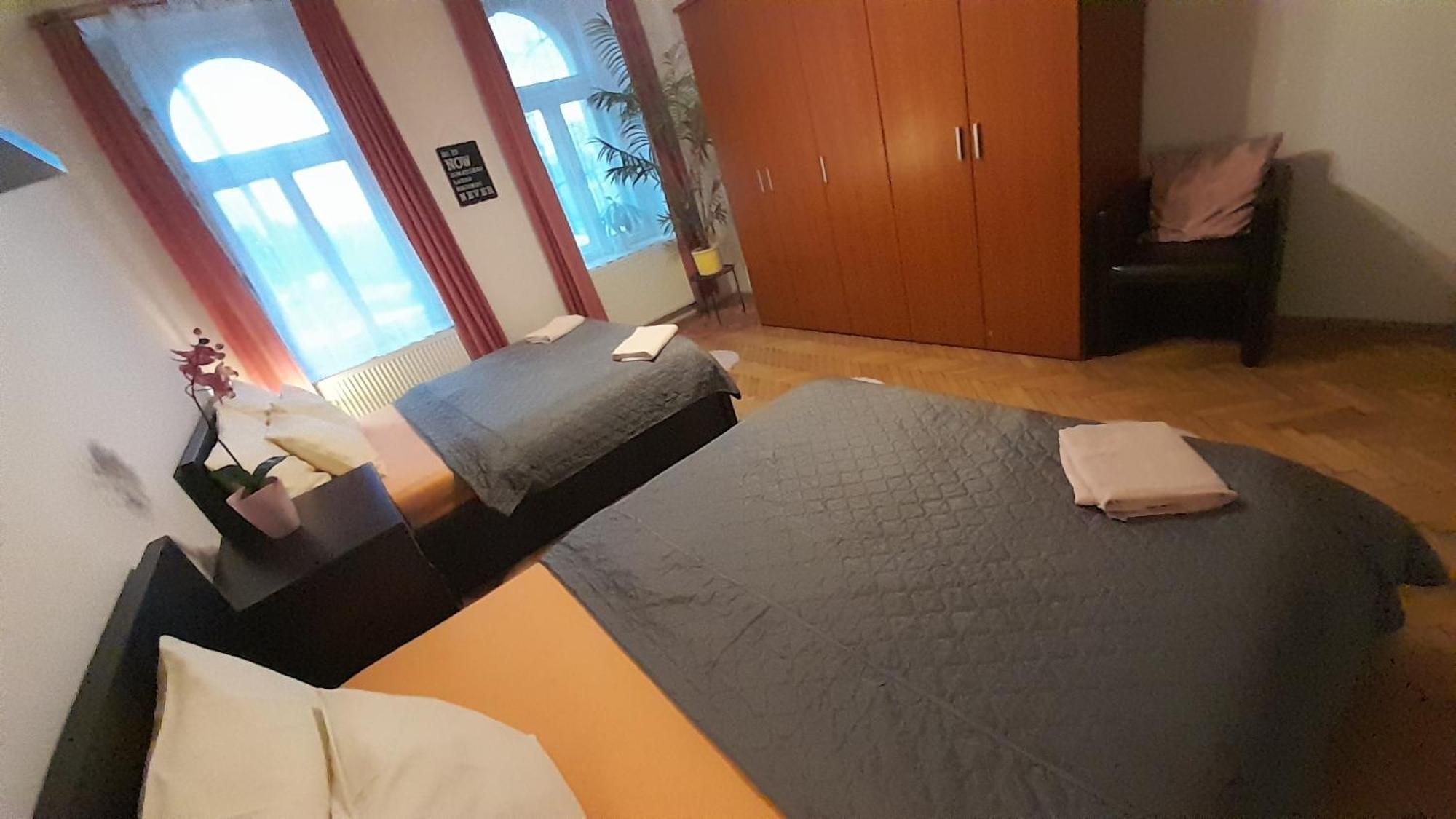 Family Flat 120M2, Praha 2 Vinohrady Prague